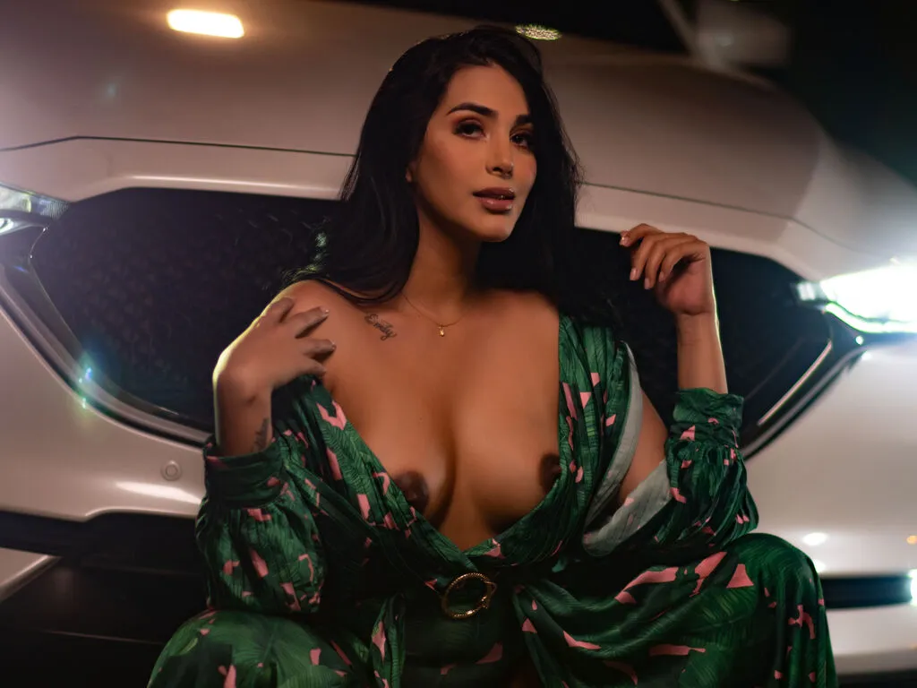 AllishaCoral – webcam model profile photo