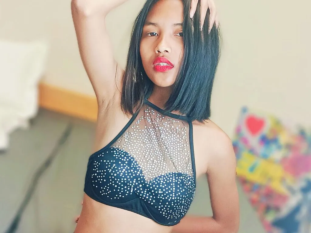 AnnahPinkie – webcam model profile photo