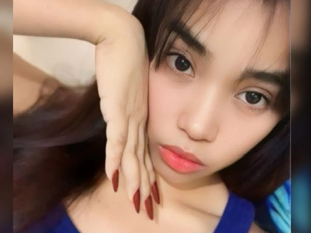 EmilyCian – webcam model profile photo